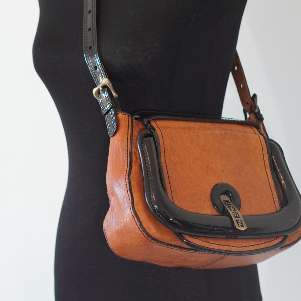 Fendi B Single Buckle shoulder bag FAIR condition